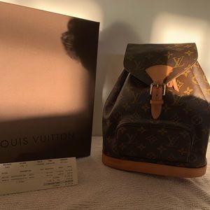 Louis Vuitton Montsouris MM Monogram back backpack
